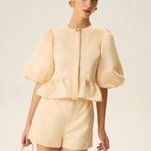 NWT - Commense Elegant Cream Peplum Top and Shorts Set